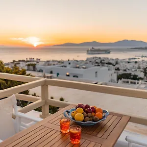 Hotel Pelican, Mykonos Town